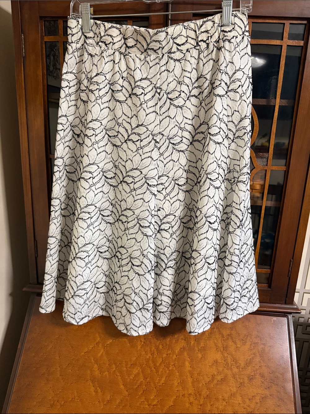Christopher & Banks White Skirt with Black Leaf Print